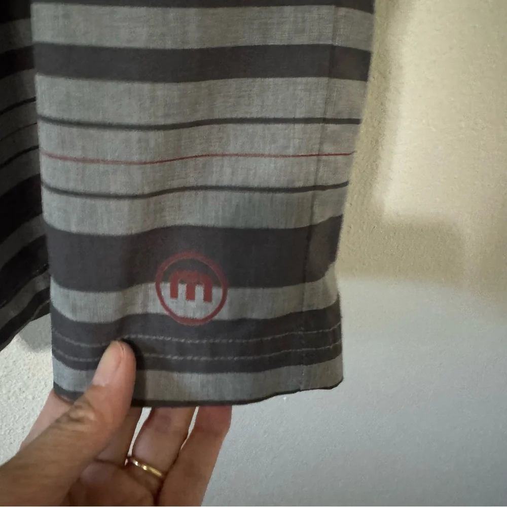 Travis Mathew Gray Stripes Boardshorts Coastal Beach-Large